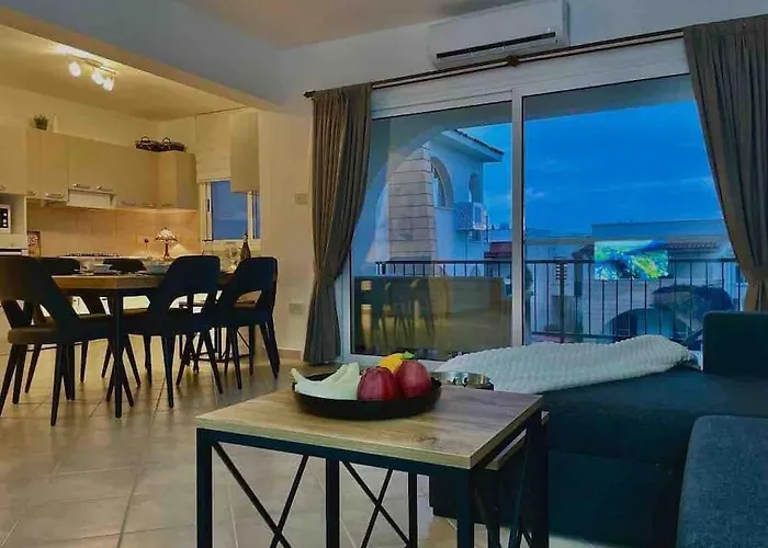 Schoene Mit Meerblick