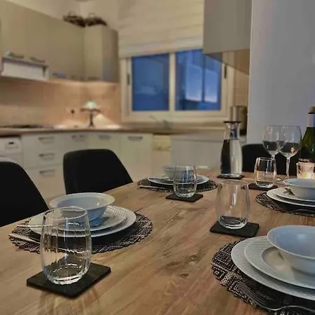 Schoene Mit Meerblick Apartament Gastria