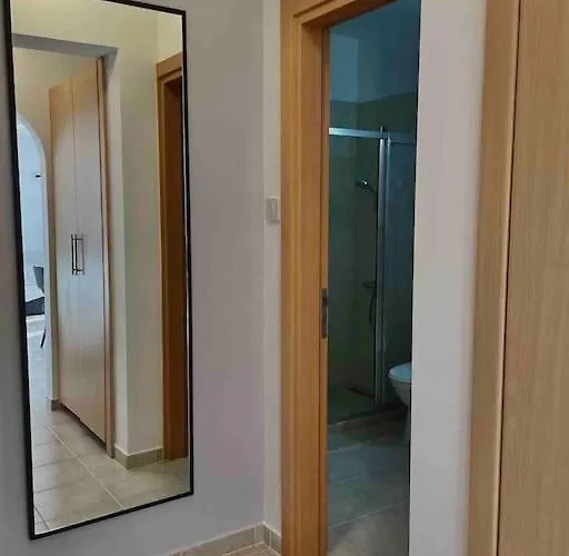 Schoene Mit Meerblick * Gastria