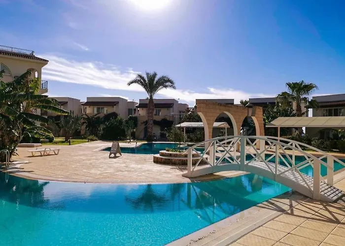 Schoene Mit Meerblick Gastria