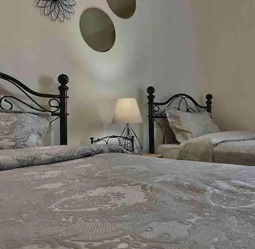 Schoene Mit Meerblick Gastria